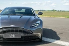 2017-aston-martin-db11-52-v12-launch-edition-small-19