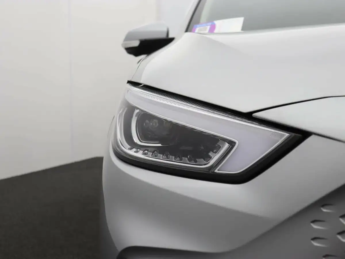 2023-mg-zs-suv-e-trophy-connect-ev-156ps-long-range-big-47