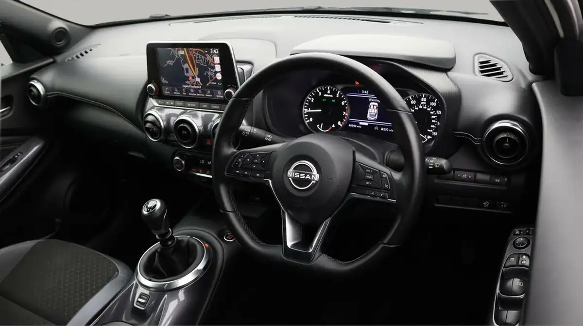 2023-nissan-juke-10-dig-t-n-connecta-big-8