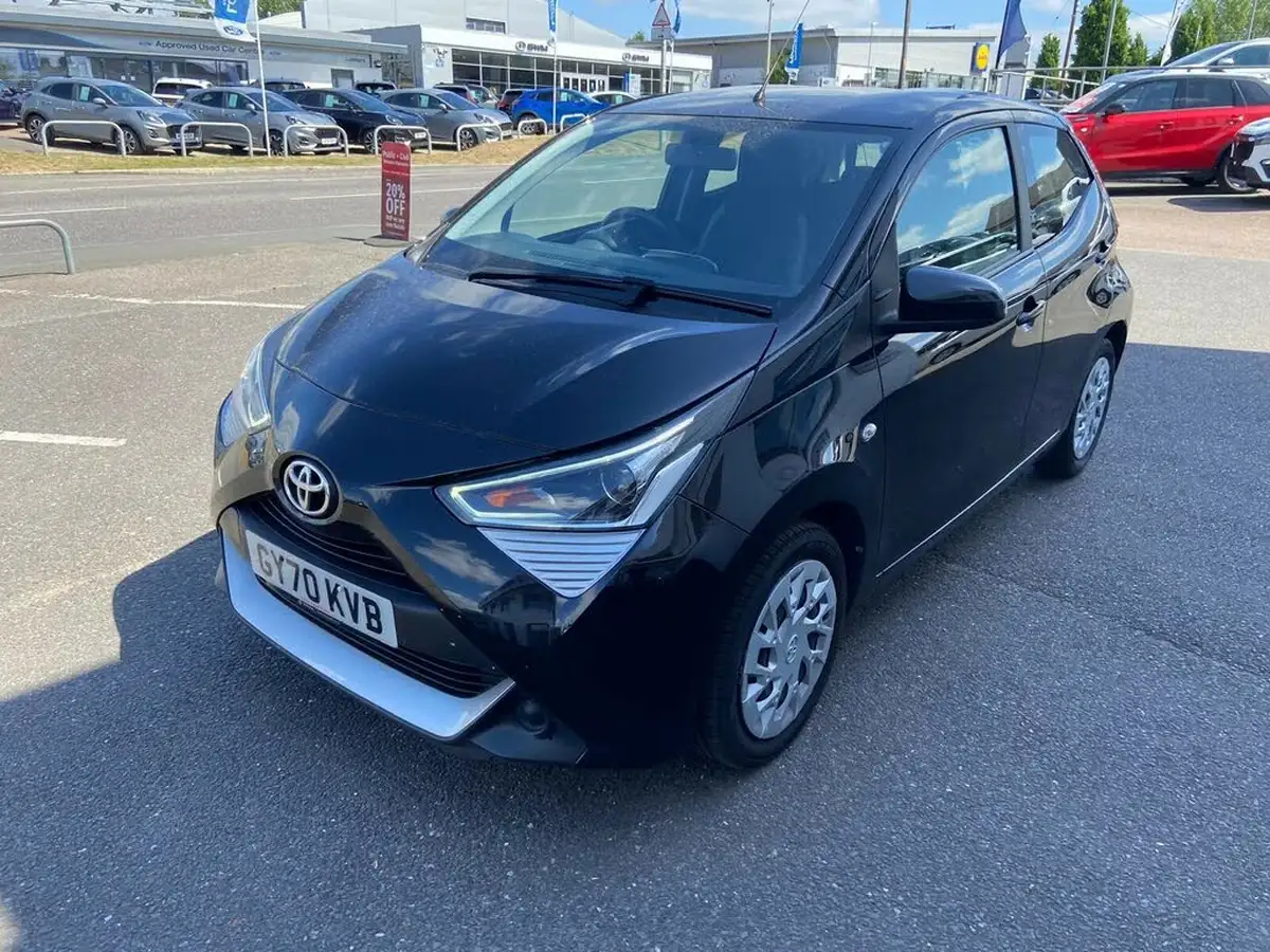 2020-toyota-aygo-10-vvt-i-x-play-big-6