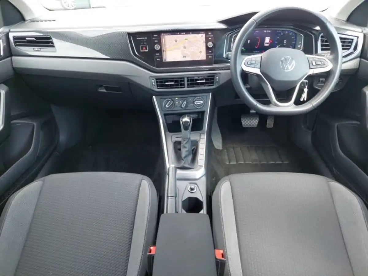 2022-volkswagen-polo-10-tsi-life-dsg-big-2