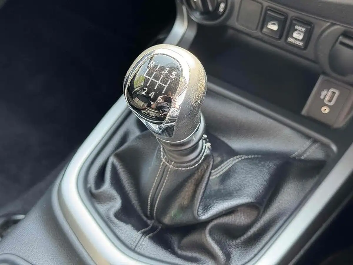 2021-nissan-navara-23dci-tt-tekna-8-navileather-big-19