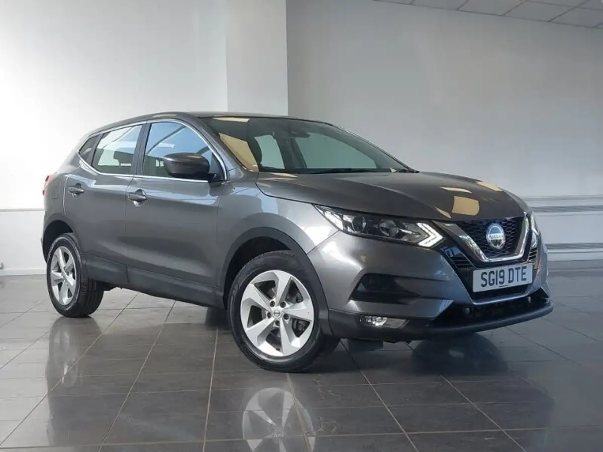 2019-nissan-qashqai-13-dig-t-acenta-premium-140ps-big-0