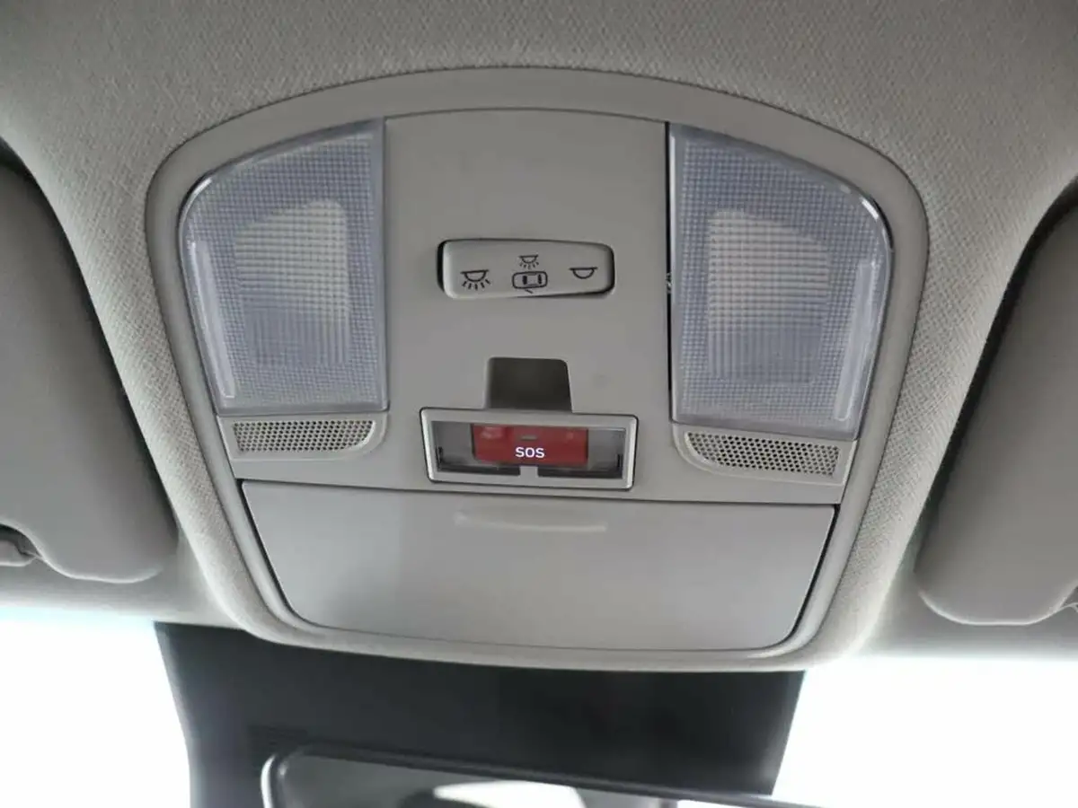 2022-hyundai-kona-e-premium-204ps-64kwh-7kw-obc-big-41