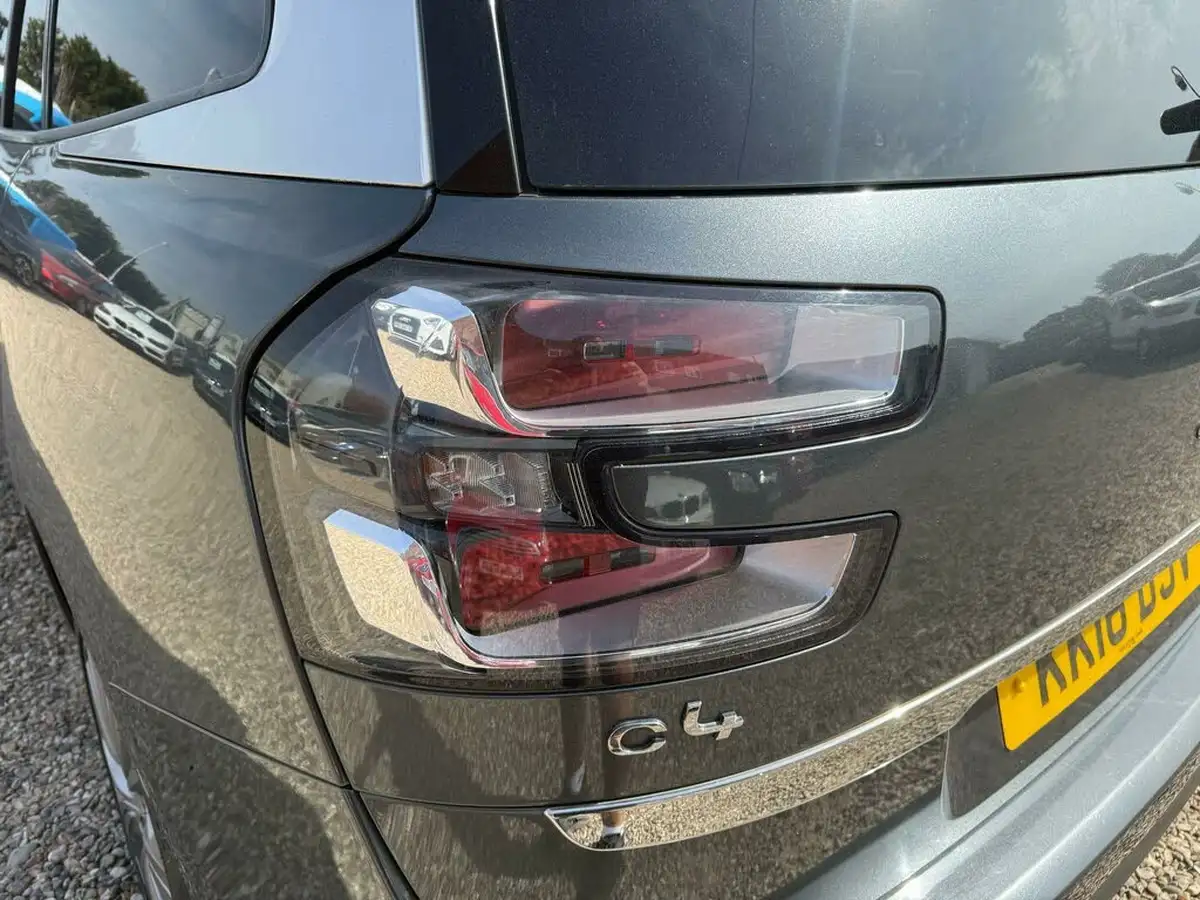2016-citroen-grand-c4-picasso-16bluehdi-flair-eat6-big-75