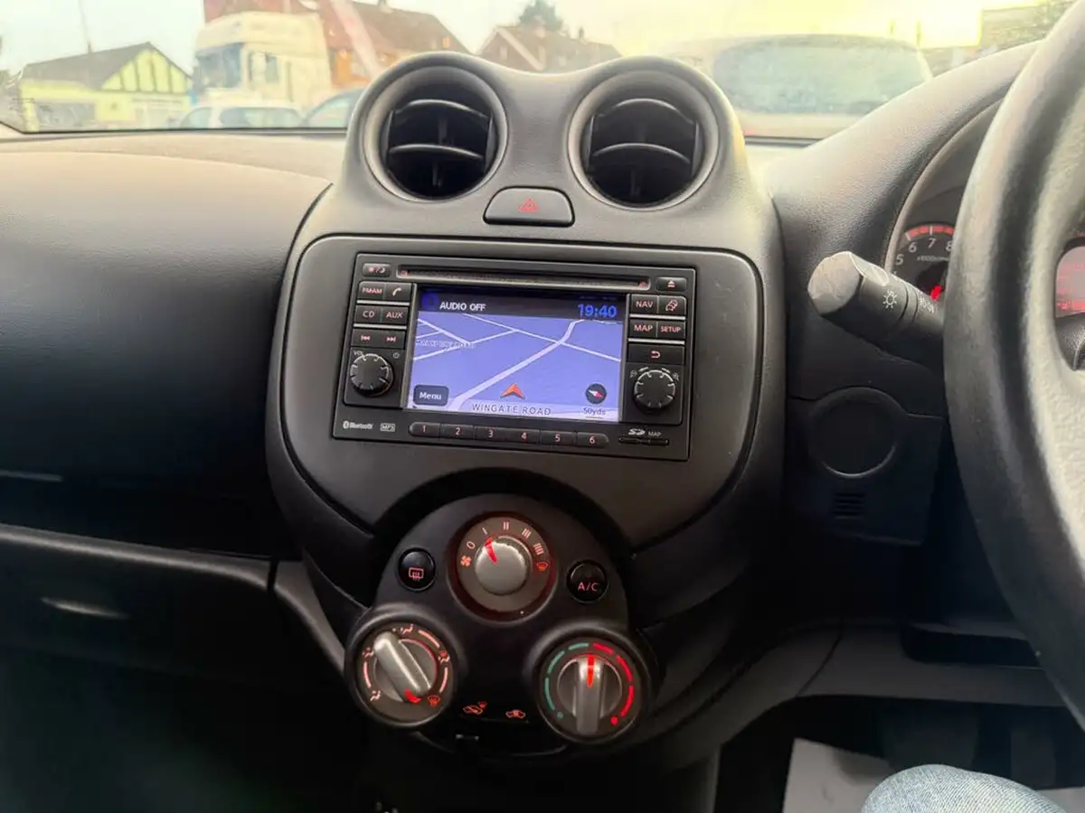 2012-nissan-micra-12-acenta-97bhp-5d-1198cc-cvt-big-38