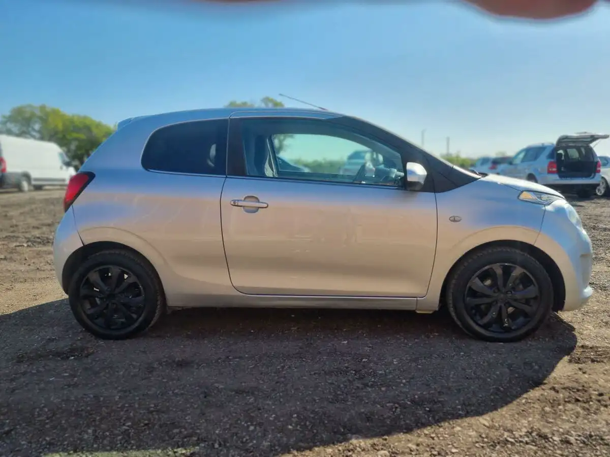 2015-citroen-c1-10-vti-flair-3d-big-4