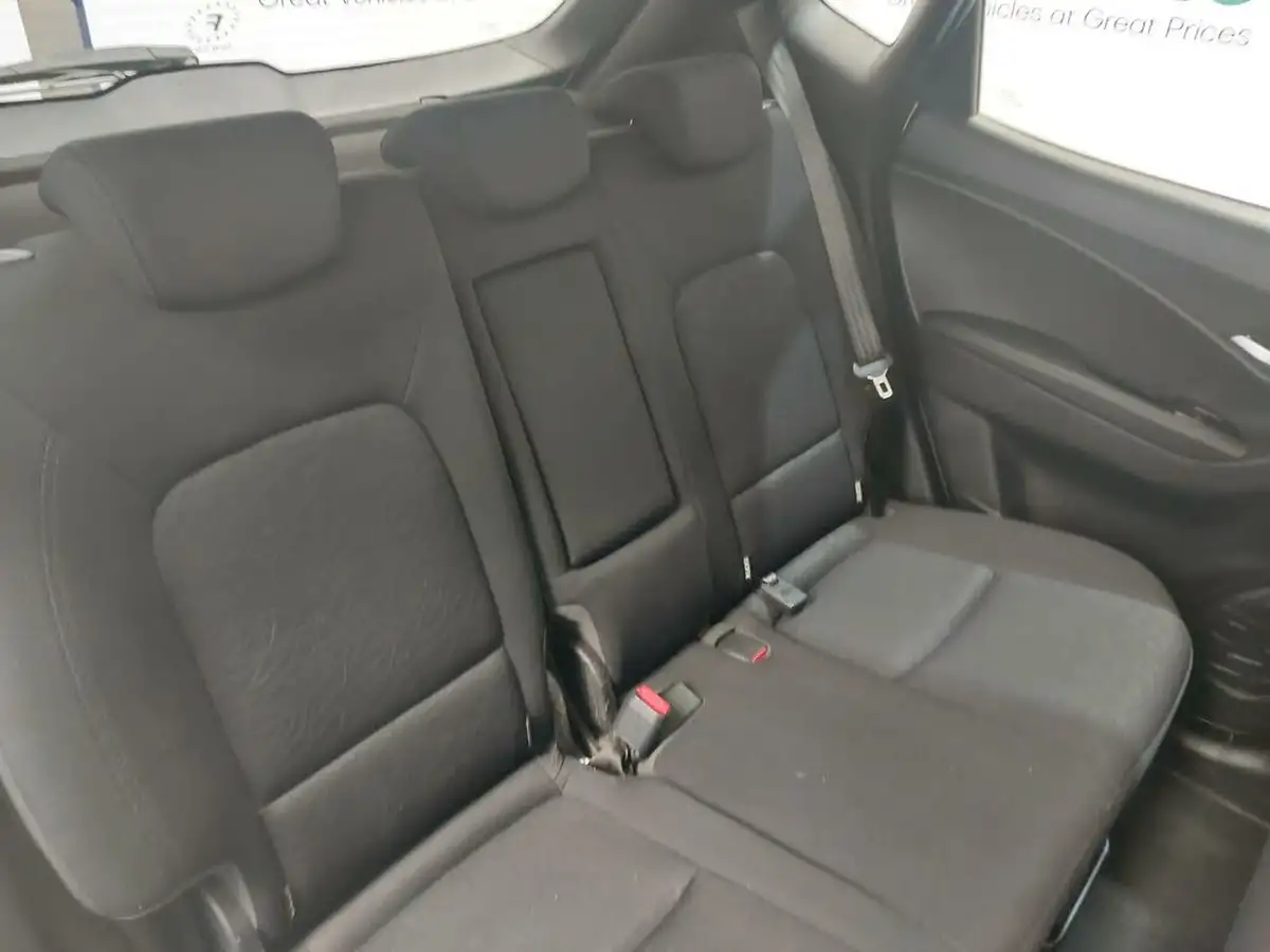 2014-hyundai-ix20-14-active-89bhp-big-15