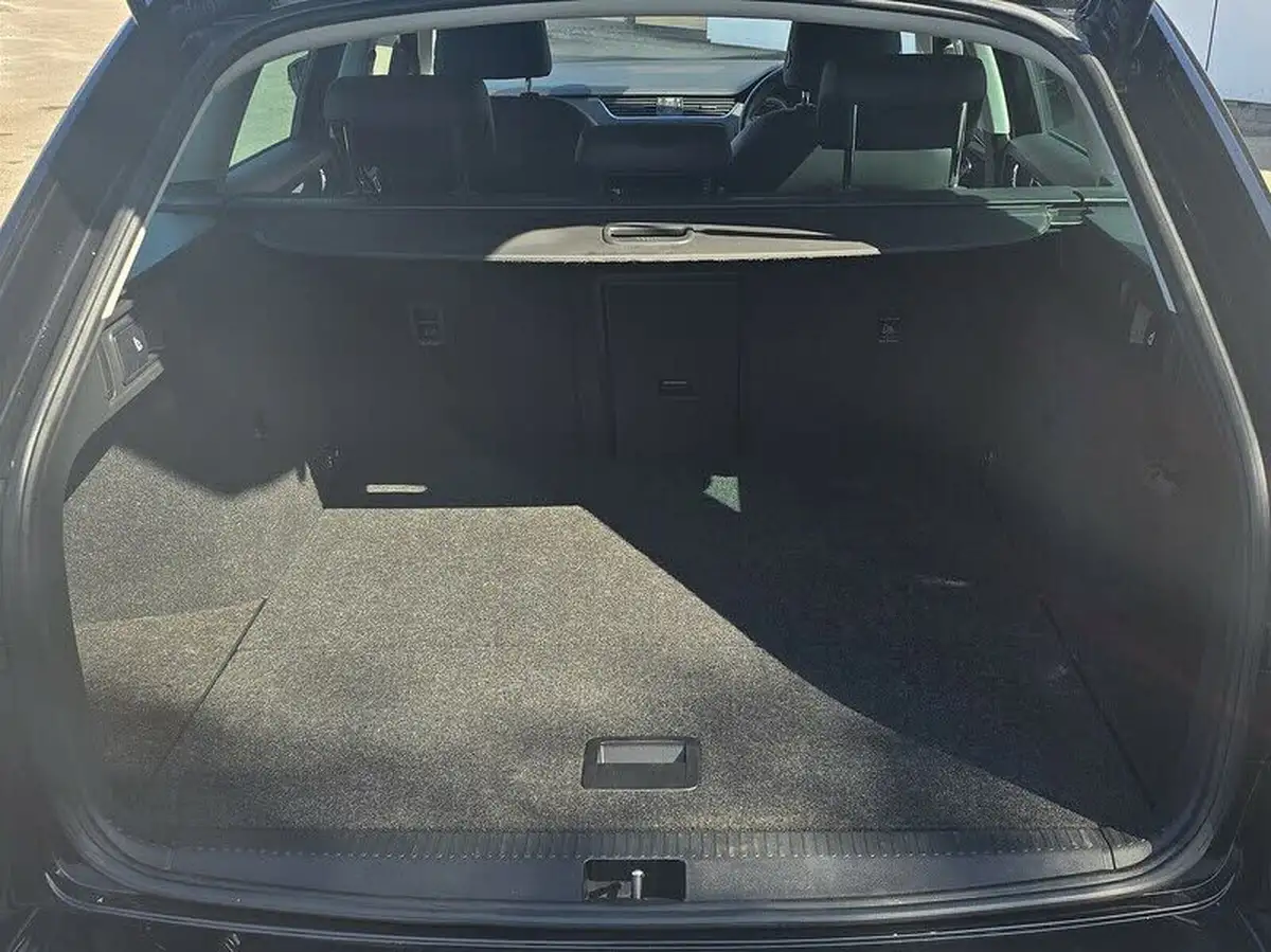2020-skoda-octavia-16tdi-se-l-estate-big-23