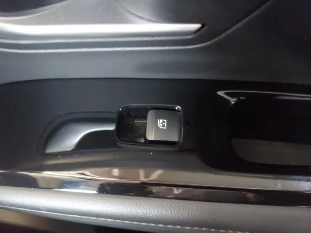 2021-hyundai-tucson-16-t-gdi-premium-150ps-48-volt-mhev-1598cc-big-9