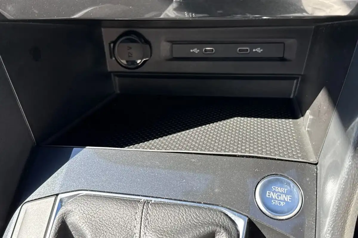 2023-volkswagen-tiguan-15-tsi-r-line-edition-big-45