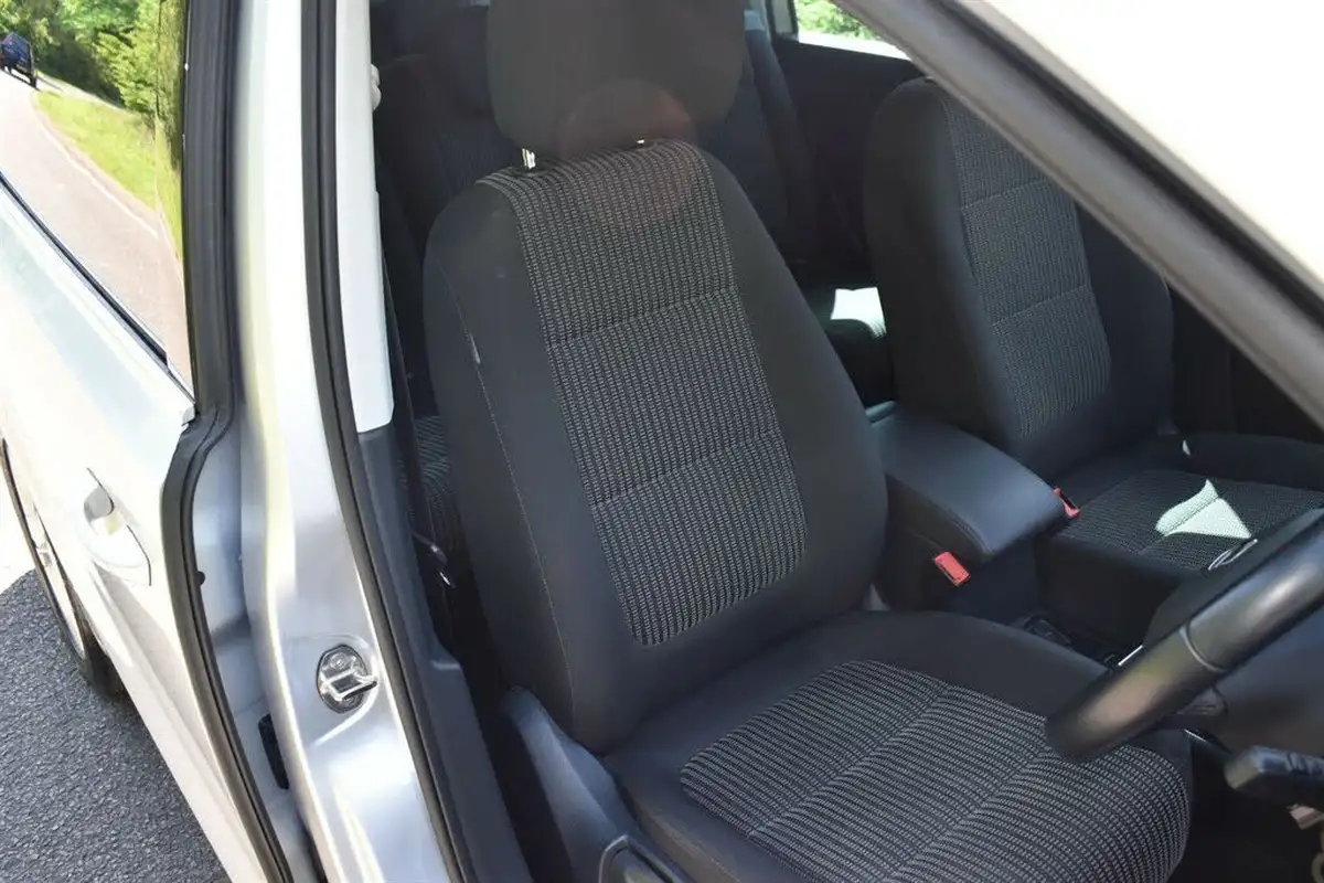 2017-seat-alhambra-20tdi-se-ecomotive-big-10