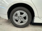 2011-toyota-prius-small-6