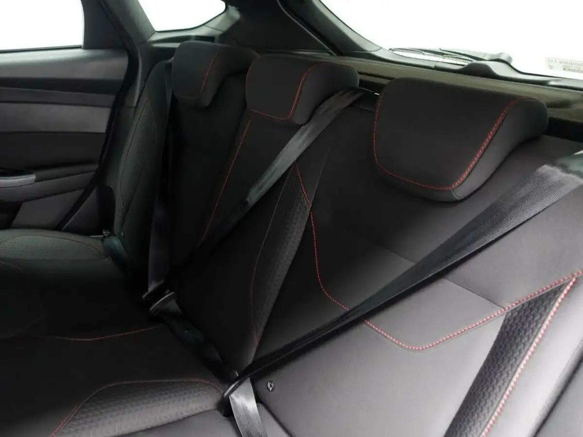 2018-ford-focus-10t-st-line-x-140ps-hatchback-big-16
