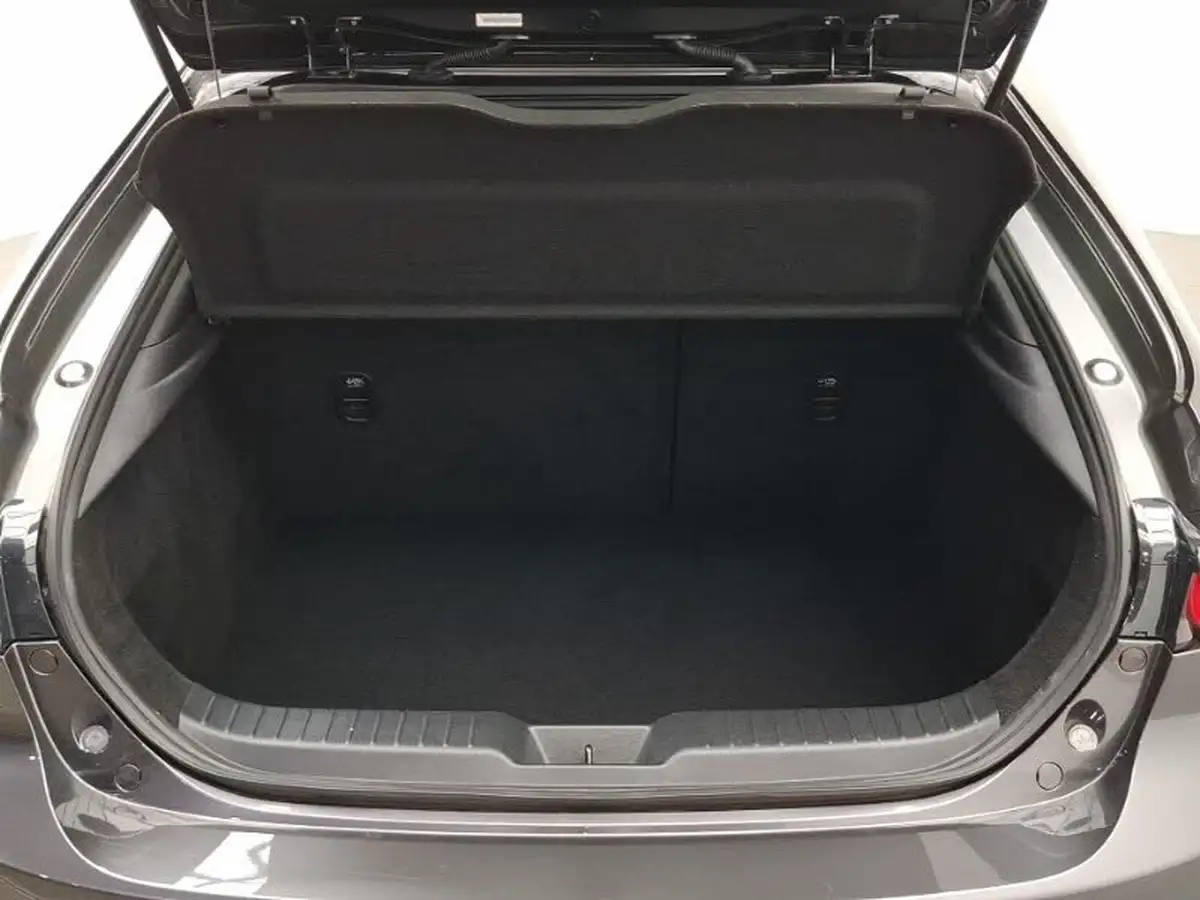 2023-mazda-mazda3-20-e-skyactiv-x-exclusive-line-hatchback-5d-big-7