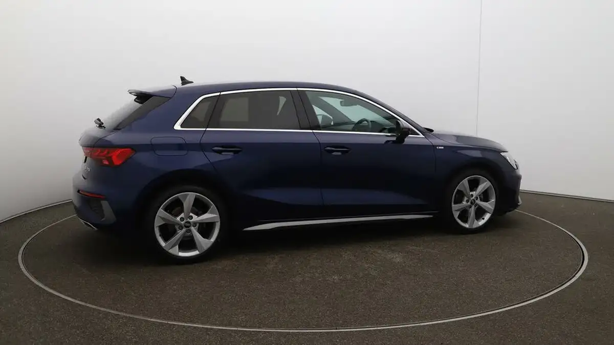 2023-audi-a3-15-35-tfsi-s-line-sportback-5d-big-42