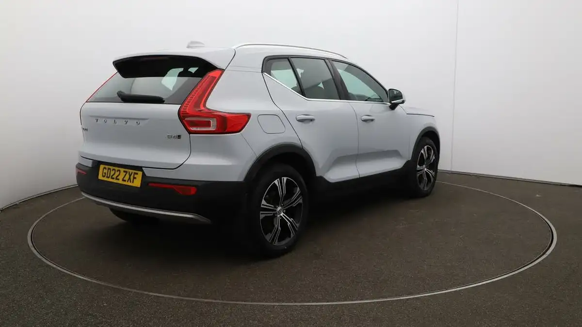 2022-volvo-xc40-20-b4-inscription-awd-big-44