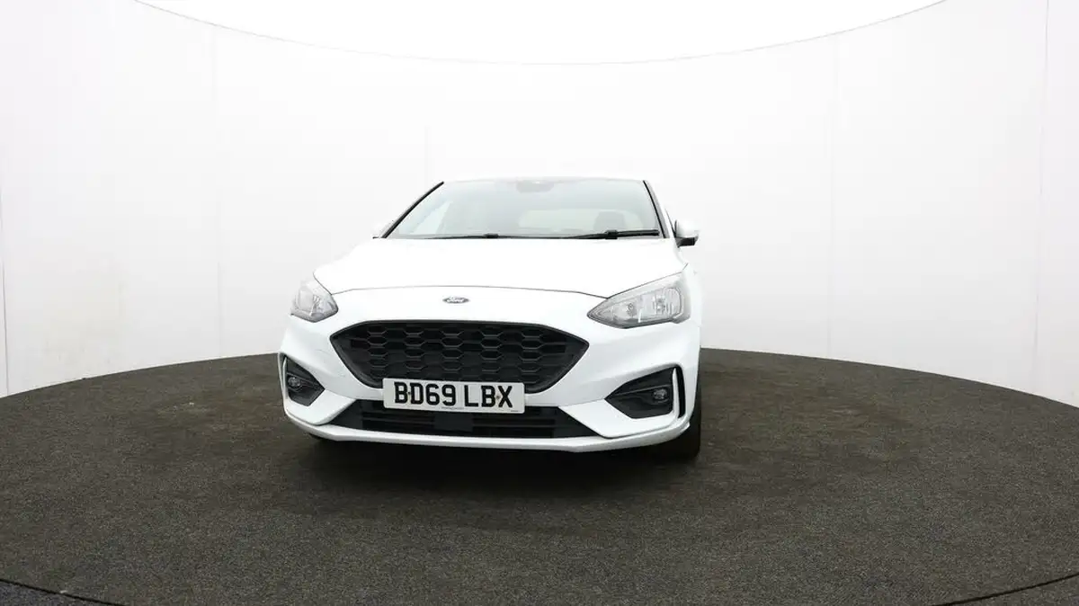 2019-ford-focus-10t-st-line-x-hatchback-big-56