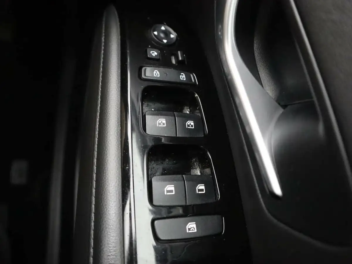 2022-hyundai-tucson-16-t-gdi-se-connect-150ps-big-38