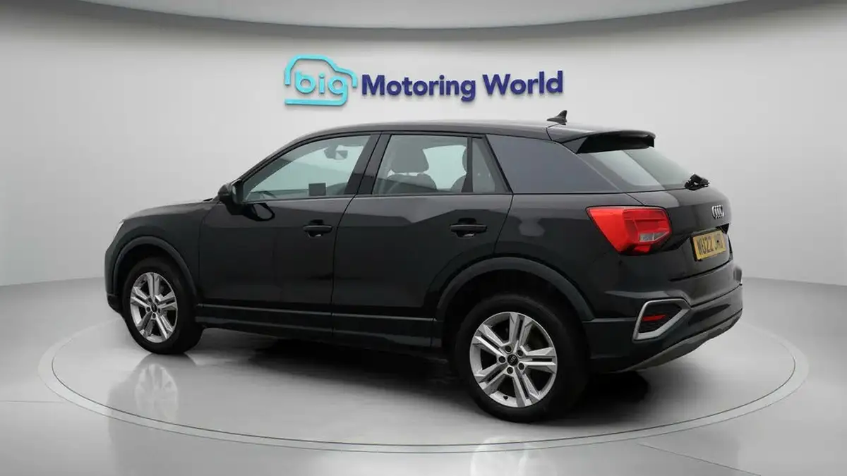 2022-audi-q2-15-35-tfsi-sport-s-tronic-big-5