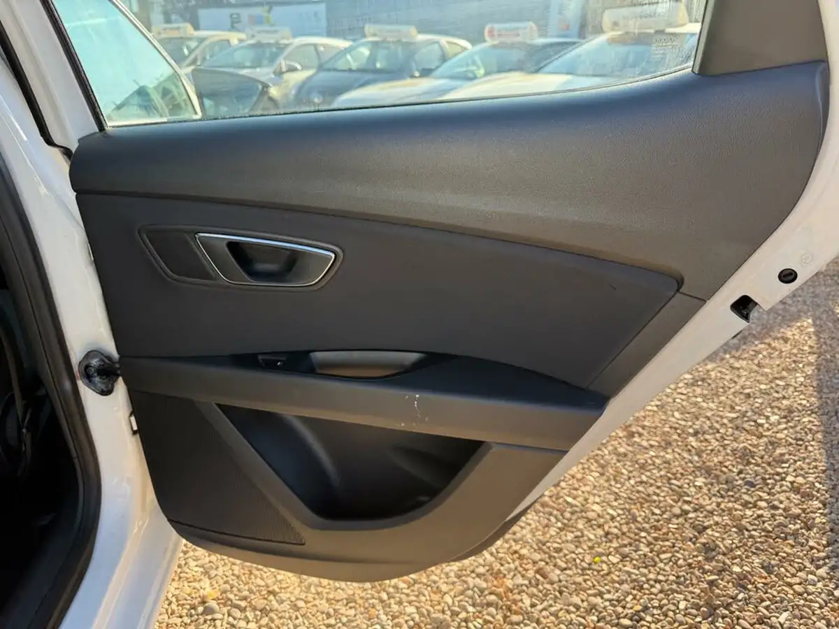 2015-seat-leon-12-se-tech-pack-tsi-110ps-hatchback-5d-dsg-big-15