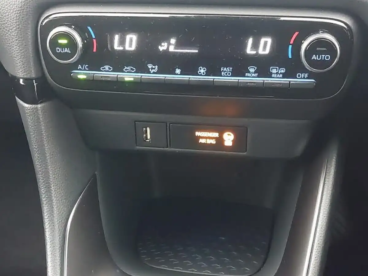2022-toyota-yaris-15-vvt-i-gr-sport-big-15