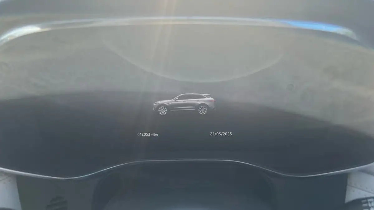 2023-jaguar-f-pace-20-d200-r-dynamic-se-black-big-20