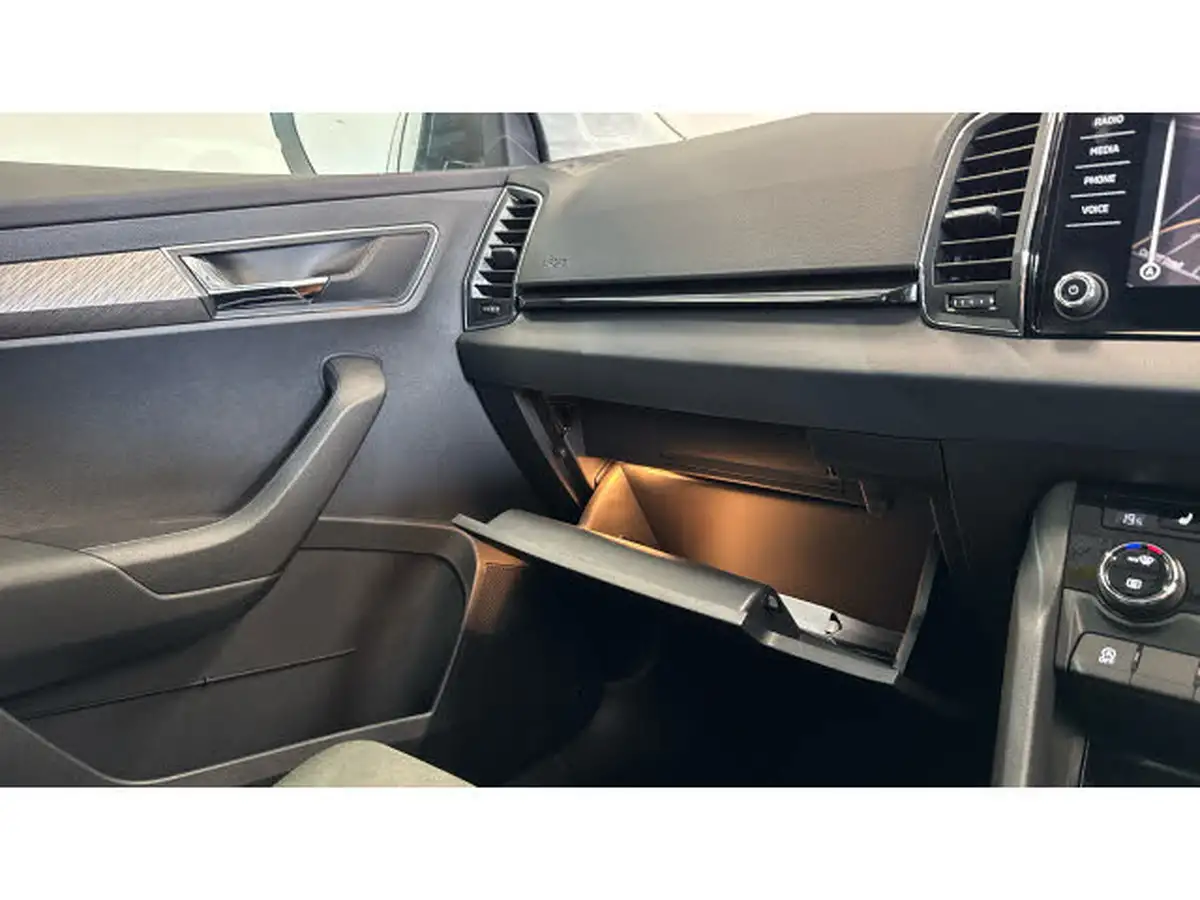 2023-skoda-karoq-15-tsi-se-l-dsg-big-33