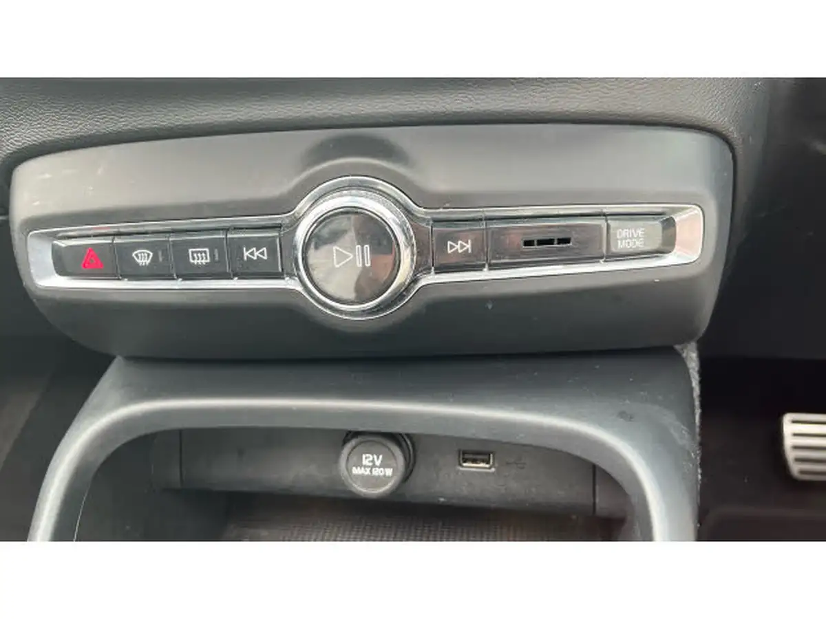 2020-volvo-xc40-20-b4-r-design-pro-big-30
