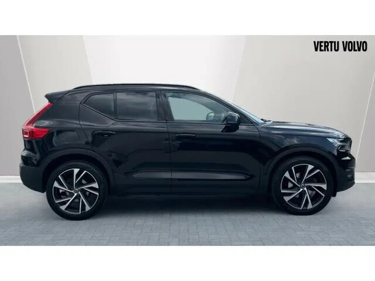 2020-volvo-xc40-20-b4-r-design-pro-big-2