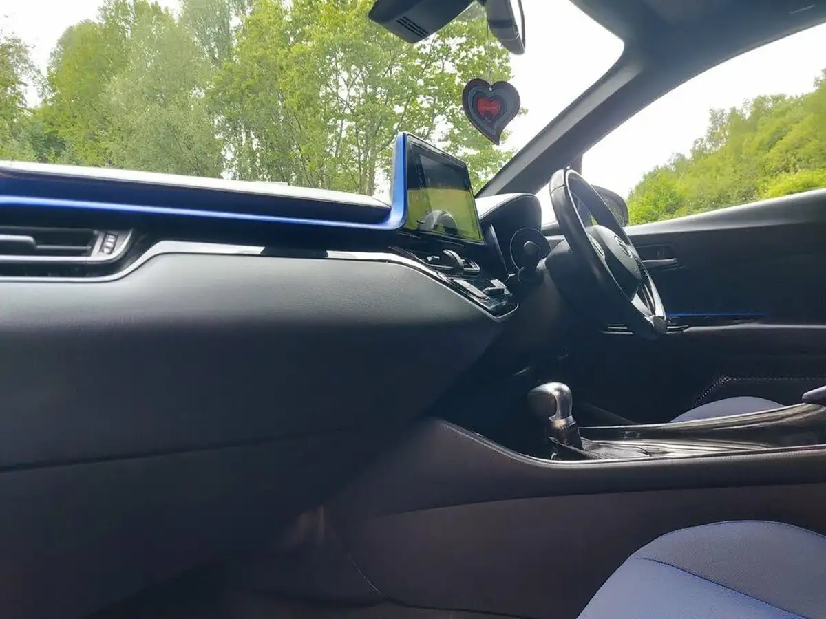 2018-toyota-c-hr-18-vvt-i-dynamic-big-26