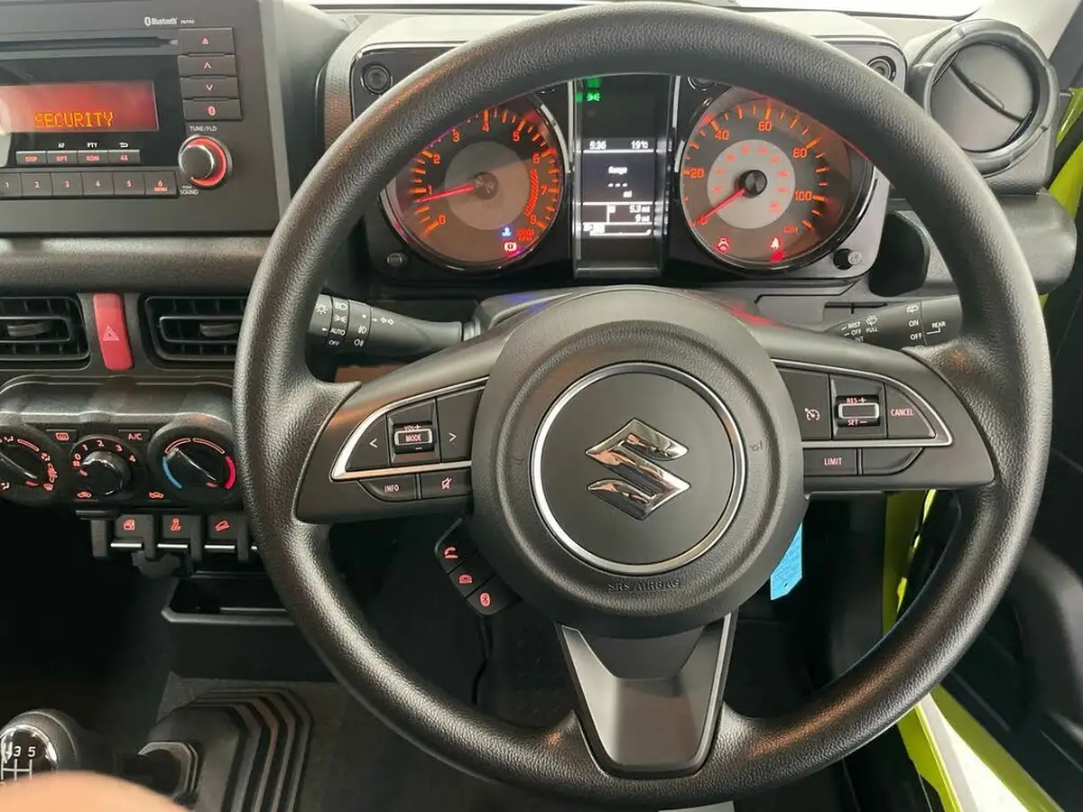 2023-suzuki-jimny-15-light-commercial-allgrip-big-21
