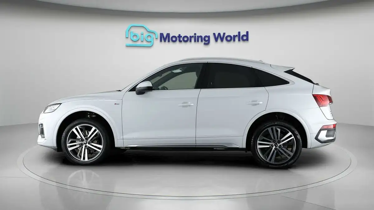 2022-audi-q5-20-45-tfsi-s-line-sportback-big-3