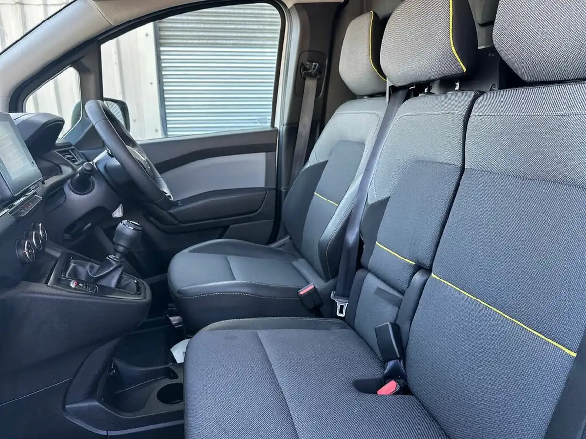 2023-renault-kangoo-15dci-ml19-95-advance-big-9