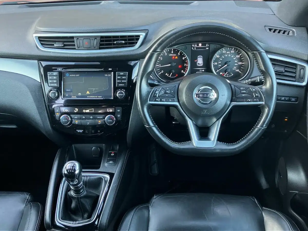 2018-nissan-qashqai-12-dig-t-tekna-big-16