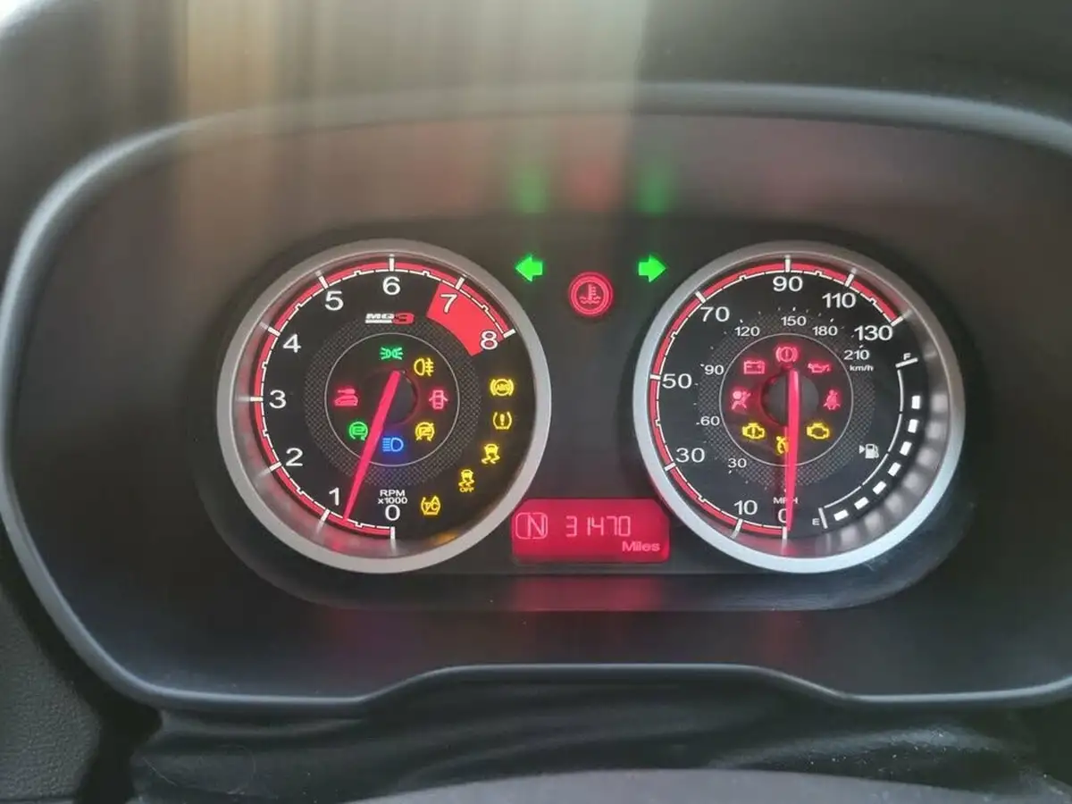 2022-mg-mg3-15-vti-tech-exclusive-nav-big-4