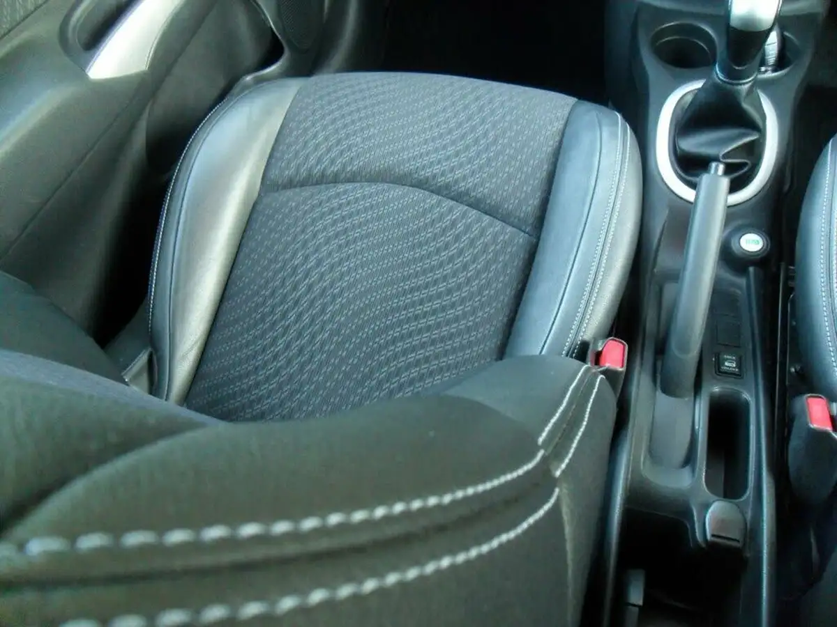 2015-nissan-note-12-tekna-big-54