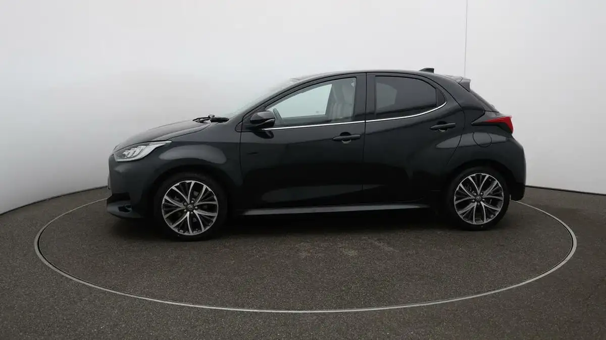 2022-toyota-yaris-15-vvt-i-excel-big-64