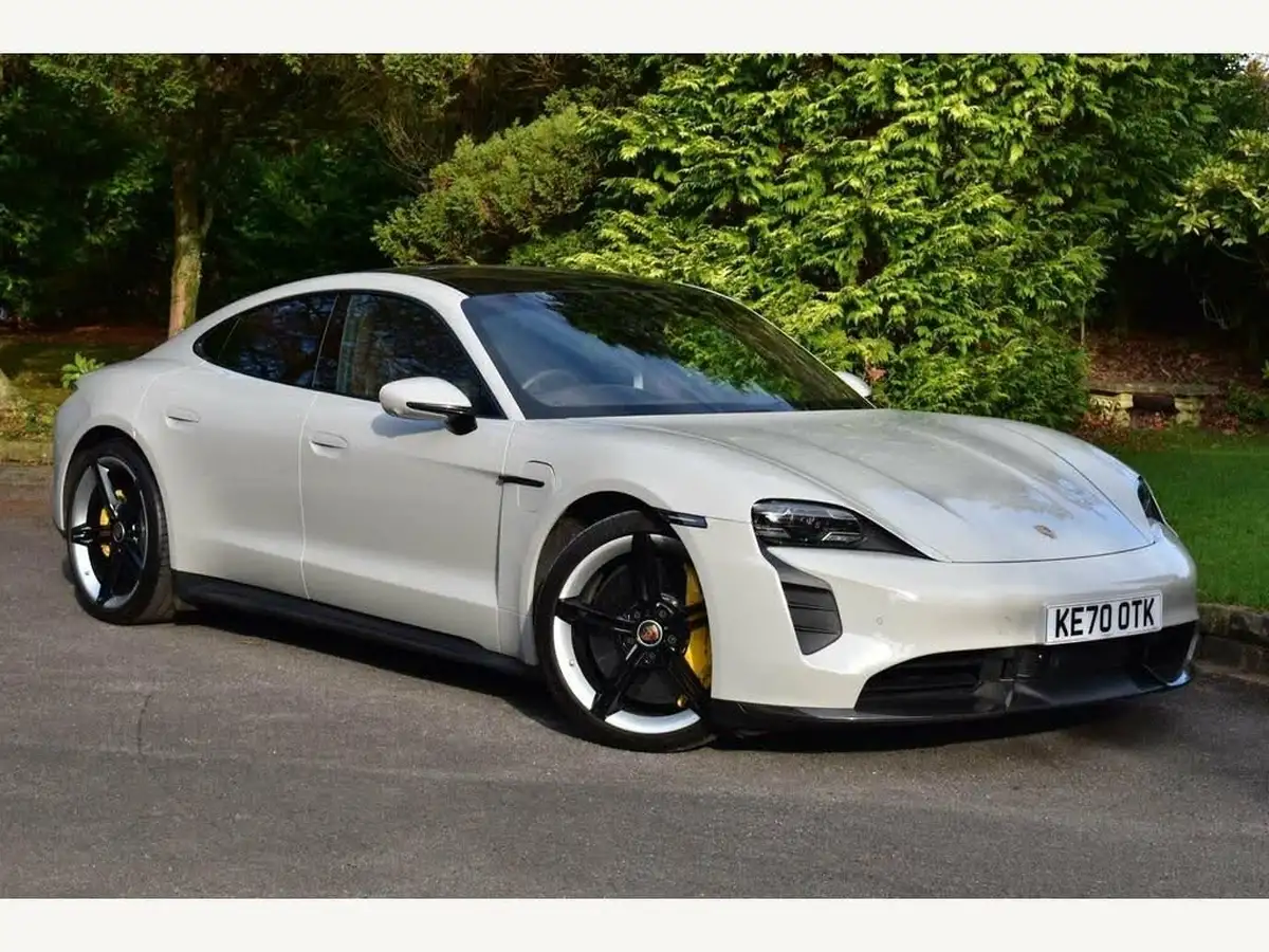 2020-porsche-taycan-e-turbo-s-big-0