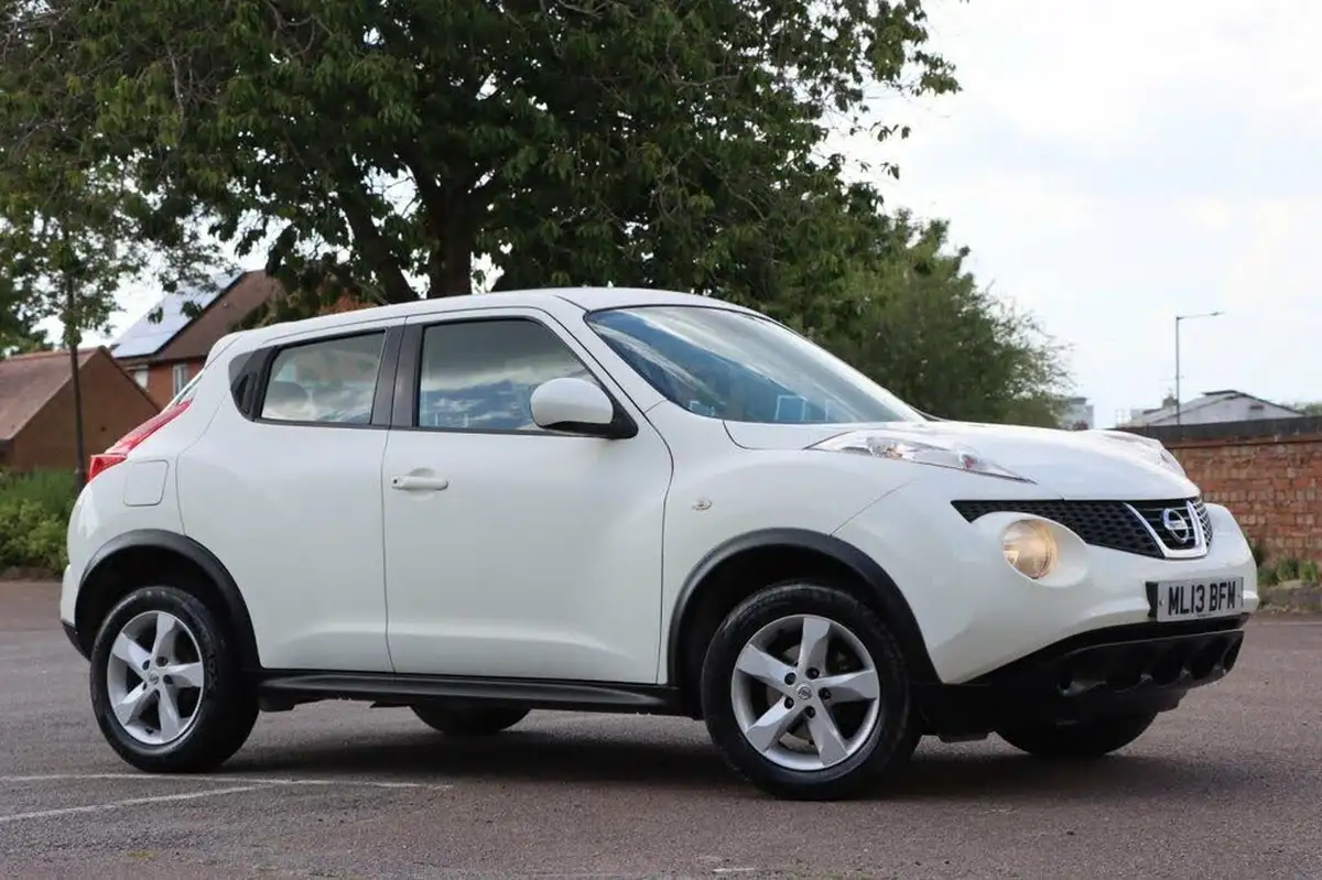 2013-nissan-juke-16-visia-16v-big-2