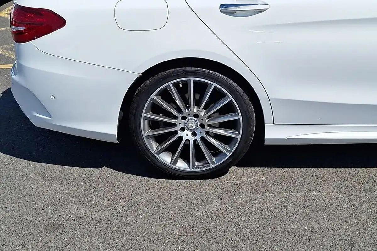 2015-mercedes-benz-c-class-20-c200-amg-line-184ps-premiumss-estate-5d-7g-tronic-plus-big-2