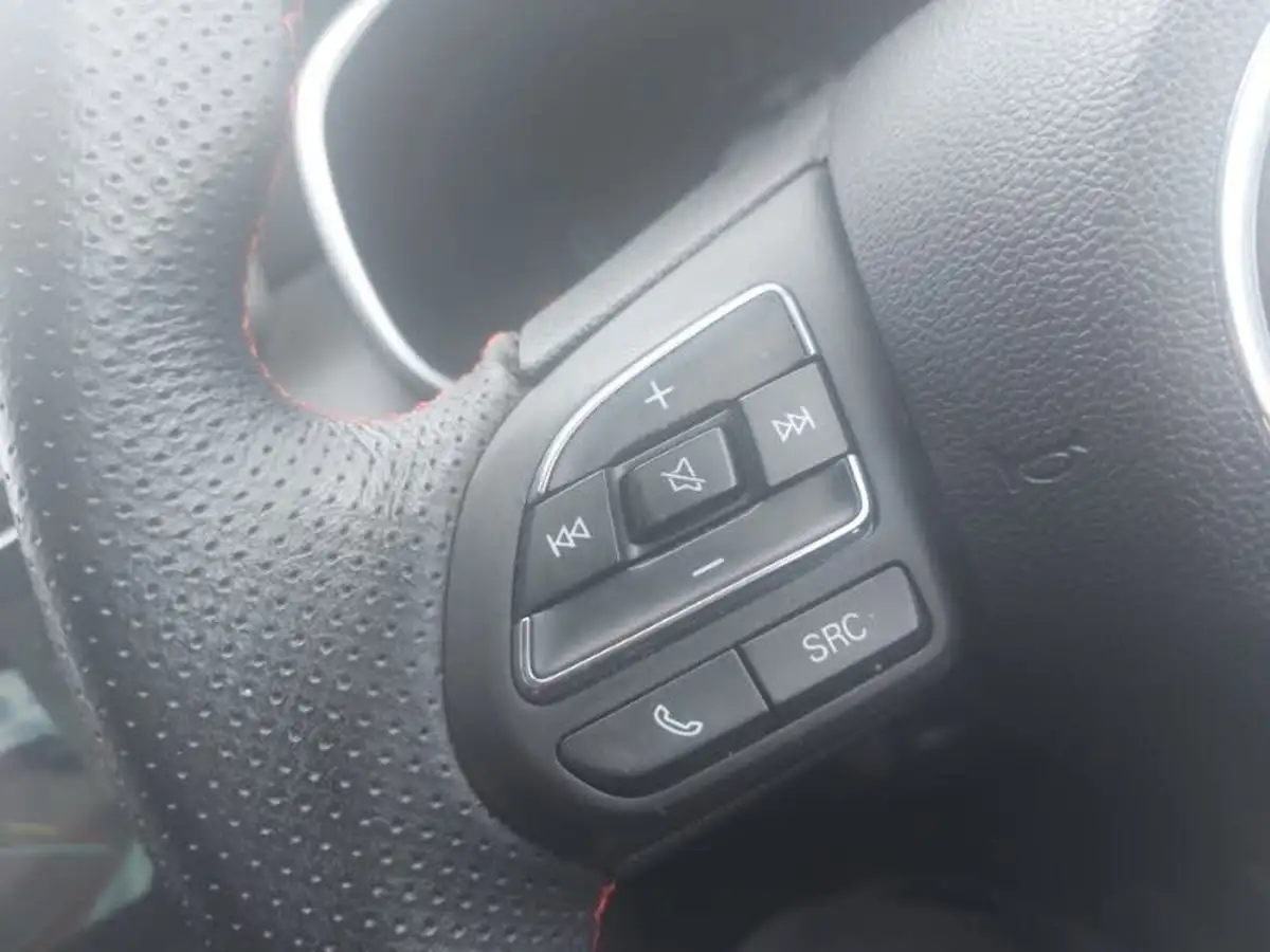 2022-mg-zs-suv-15-vti-tech-exclusive-big-11