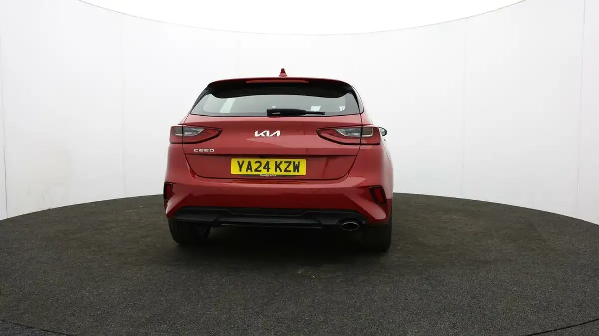 2024-kia-ceed-15-t-gdi-2-138bhp-hatchback-big-58