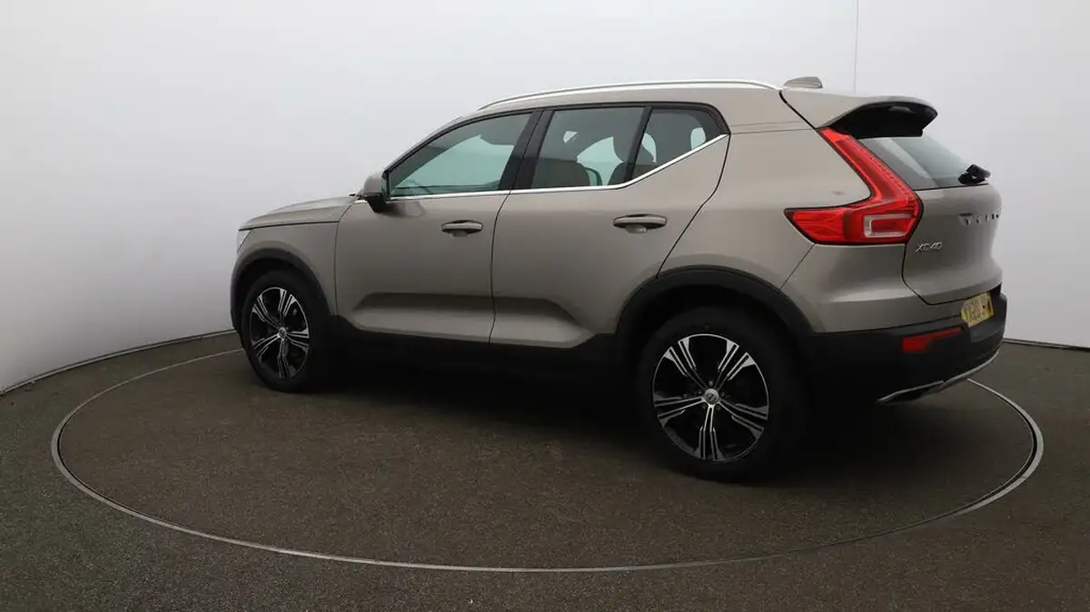 2020-volvo-xc40-20td-d3-inscription-pro-big-31