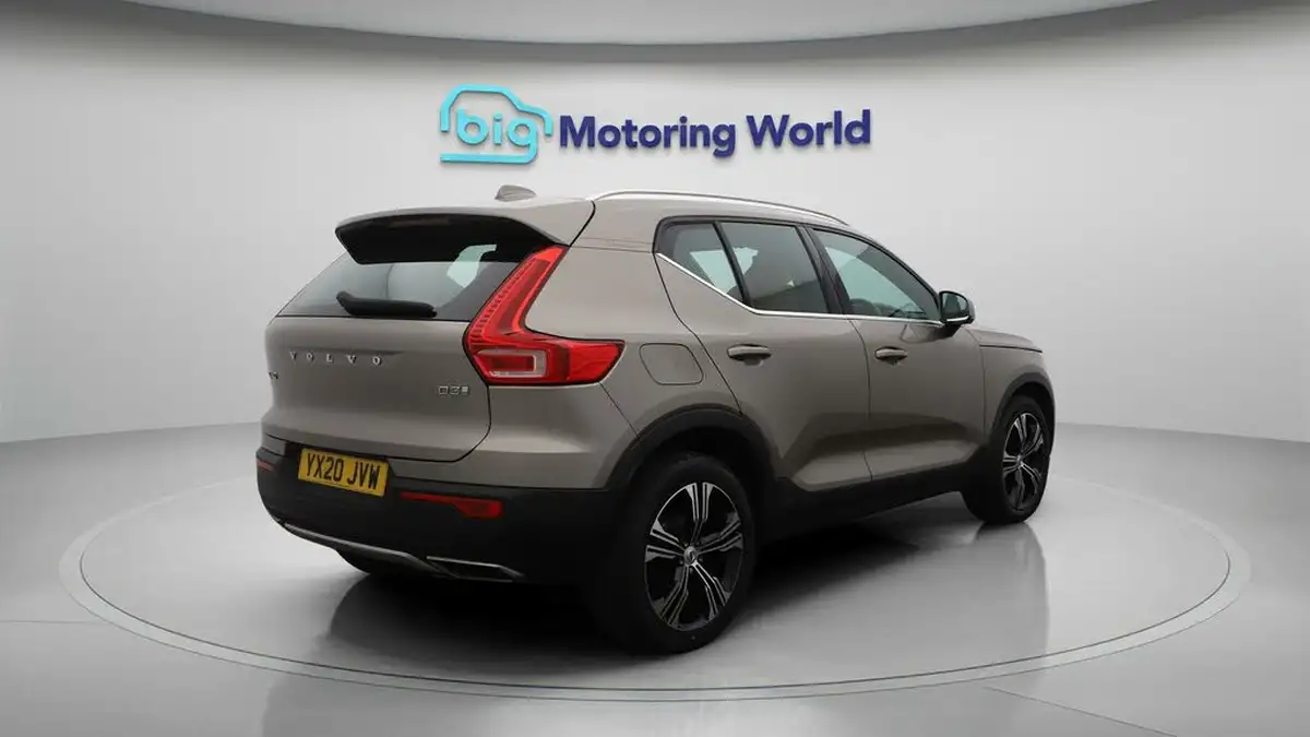 2020-volvo-xc40-20td-d3-inscription-pro-big-7