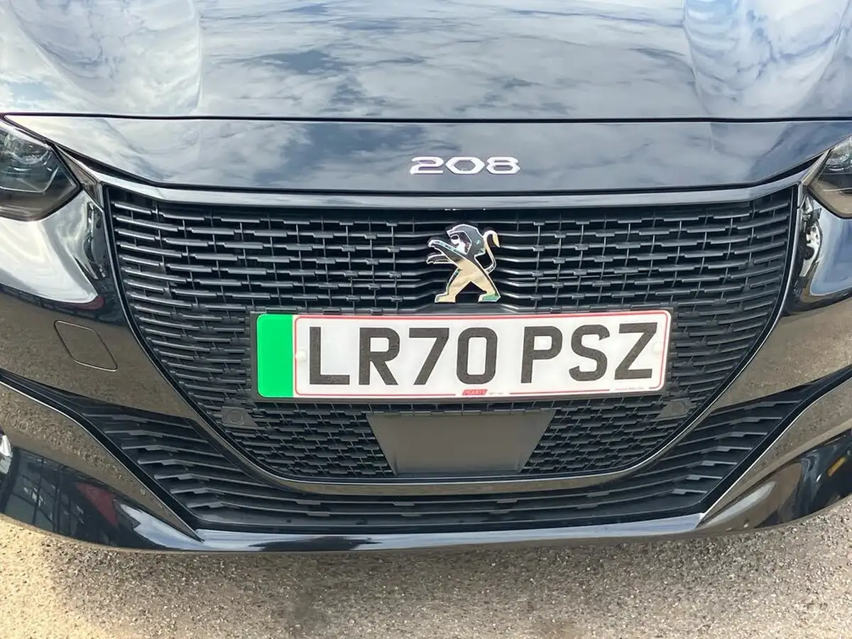 2020-peugeot-208-e-gt-line-big-35
