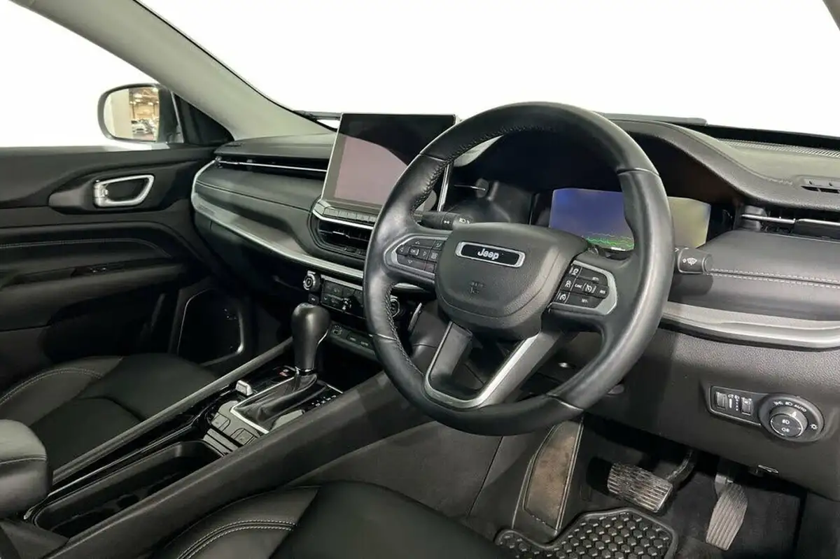2023-jeep-compass-13-gse-s-big-8
