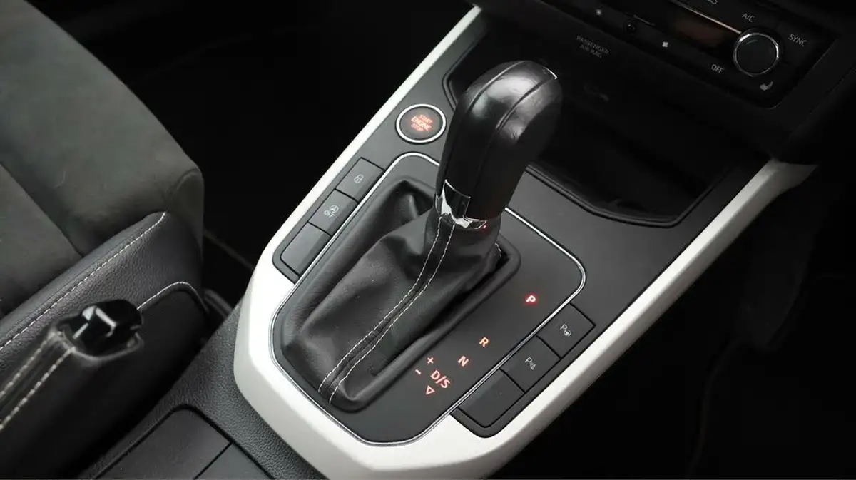 2021-seat-arona-10-tsi-xcellence-lux-110ps-dsg-big-22