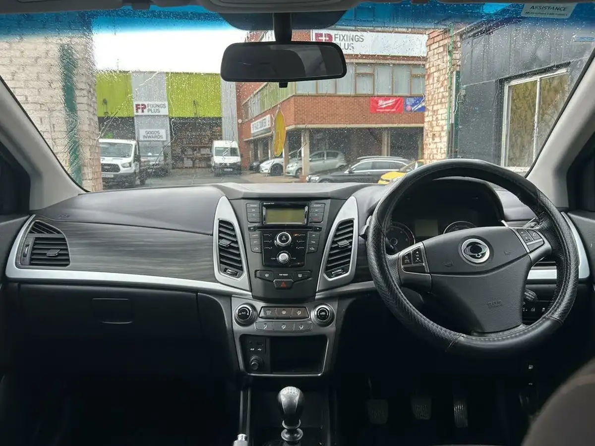 2014-kgm-ssangyong-korando-20td-se-big-9