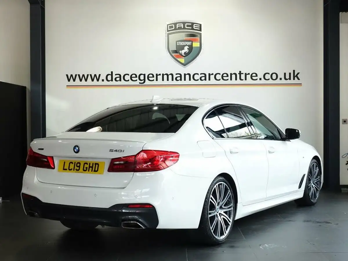 2019-bmw-5-series-30-540i-m-sport-plus-pack-saloon-4d-big-9